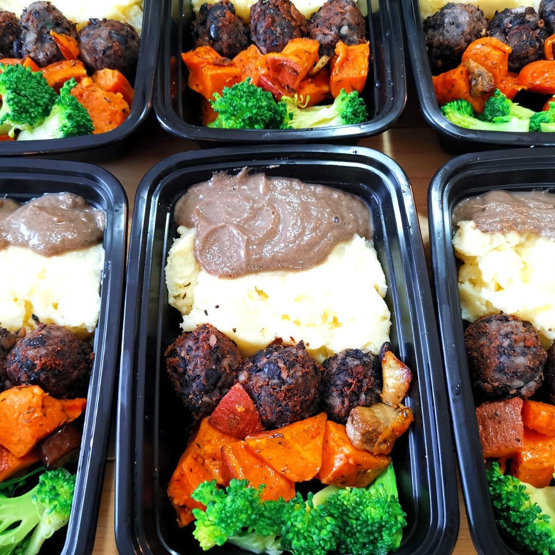 Prepped healthy meals in Squamish including meatballs, mashed potatoes and broccoli.